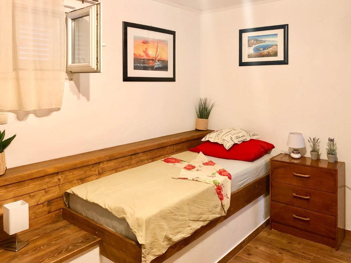 Apartments Mokalo Orebić Extérieur photo